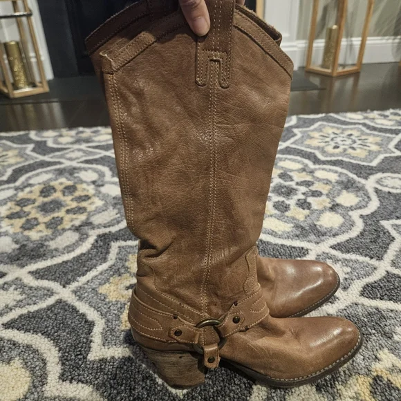 Frye Vintage Brown Heeled Harness Boots Size 8.5 Leather Cowgirl Western - Picture 3 of 10